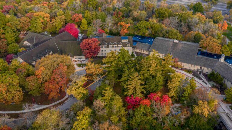 Finding the Lodge in the heart of Starved Rock State Park.